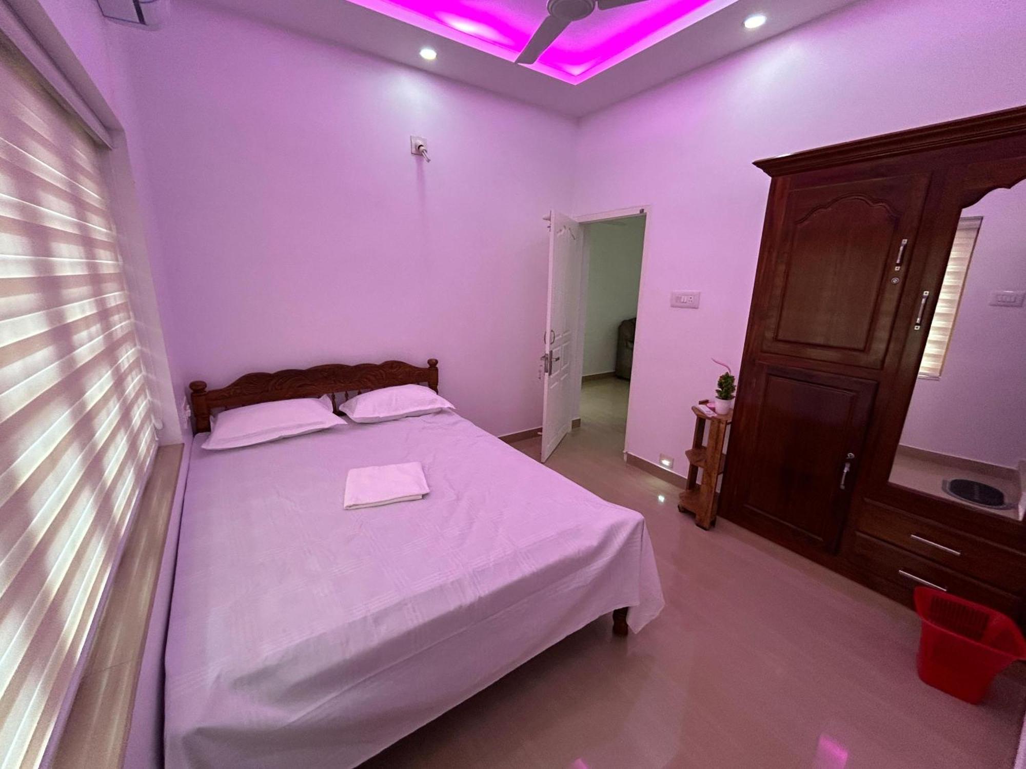 Puzhayoram Homestay Thrissur Ngoại thất bức ảnh